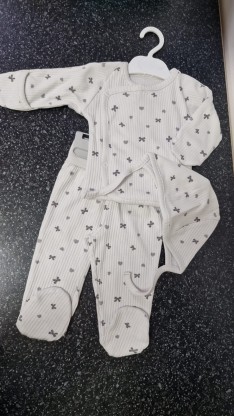 WW673 3в1(распашонка чепчик ползунки)